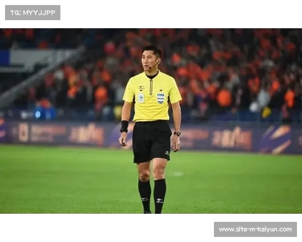 印尼队遭马宁争议判罚全场6黄3红队长落泪质疑公平公正 印尼队遭马宁争议判罚全场6黄3红队长落泪质疑公平公正